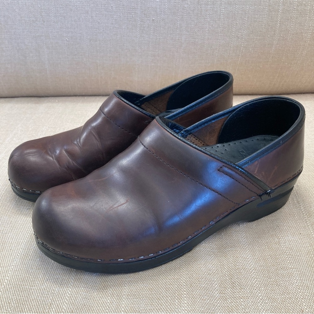 Dansko Professional Clogs Size 38 Womens 7.5 8 Brown Slip On Heels Comfort Shoes